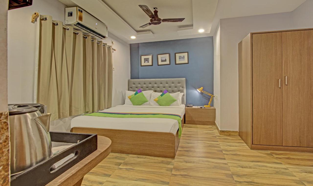 Hotel Royal Crowne Near Kolkata Airport Exterior foto