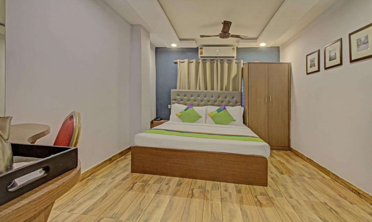 Hotel Royal Crowne Near Kolkata Airport Exterior foto