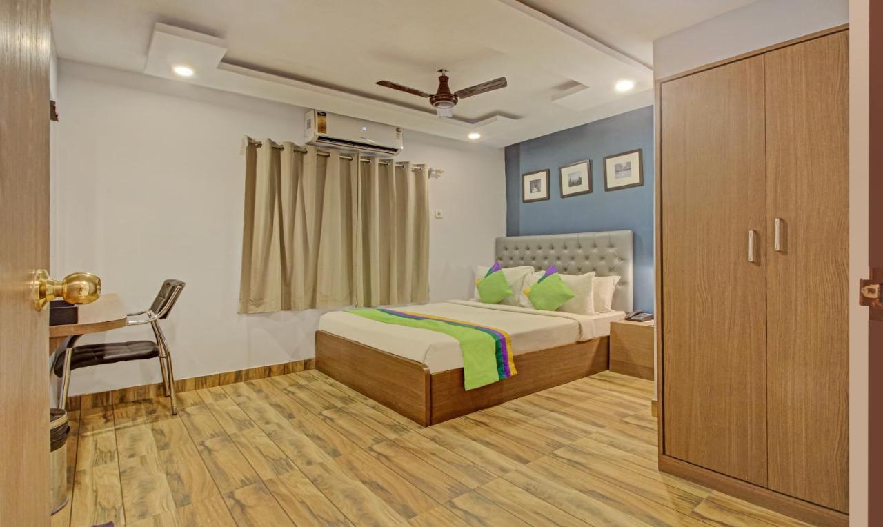 Hotel Royal Crowne Near Kolkata Airport Exterior foto