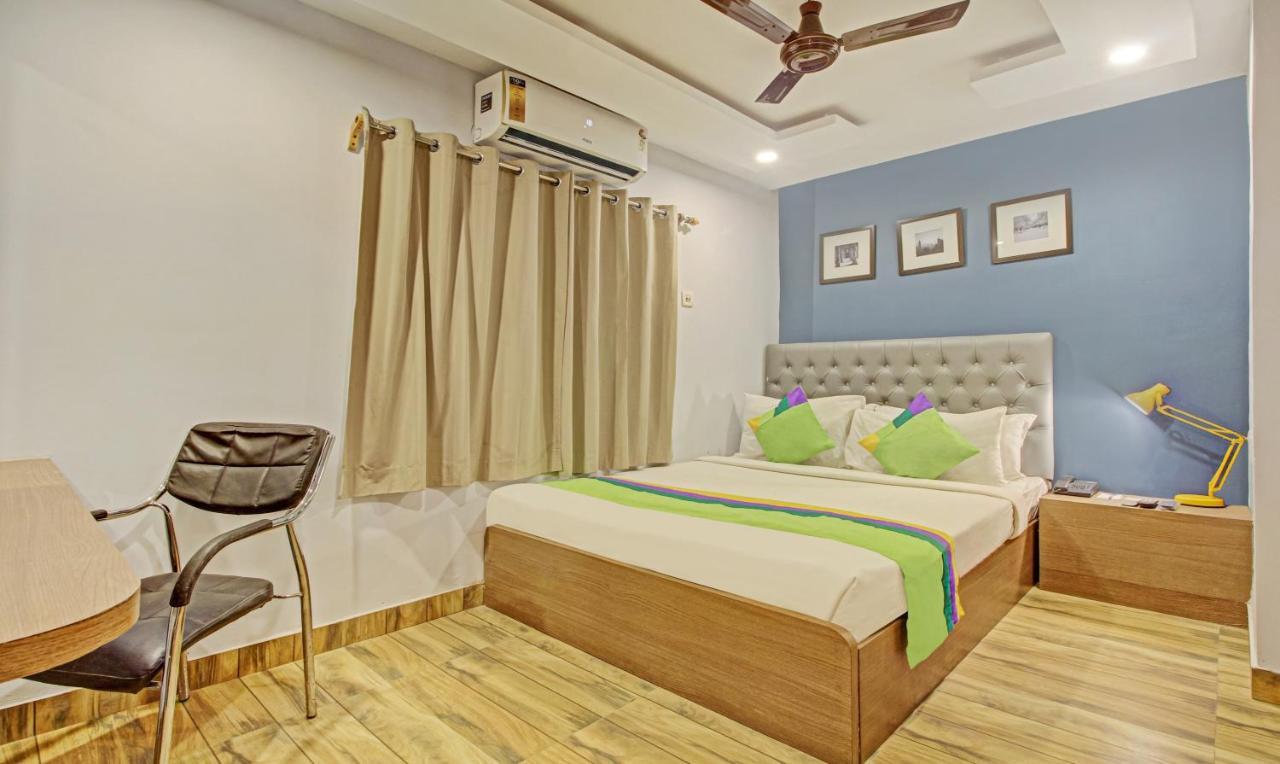 Hotel Royal Crowne Near Kolkata Airport Exterior foto